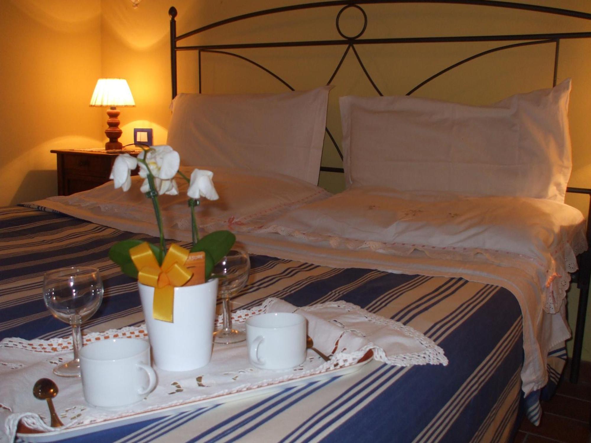 Agriturismo Le Docce Castelfiorentino Esterno foto